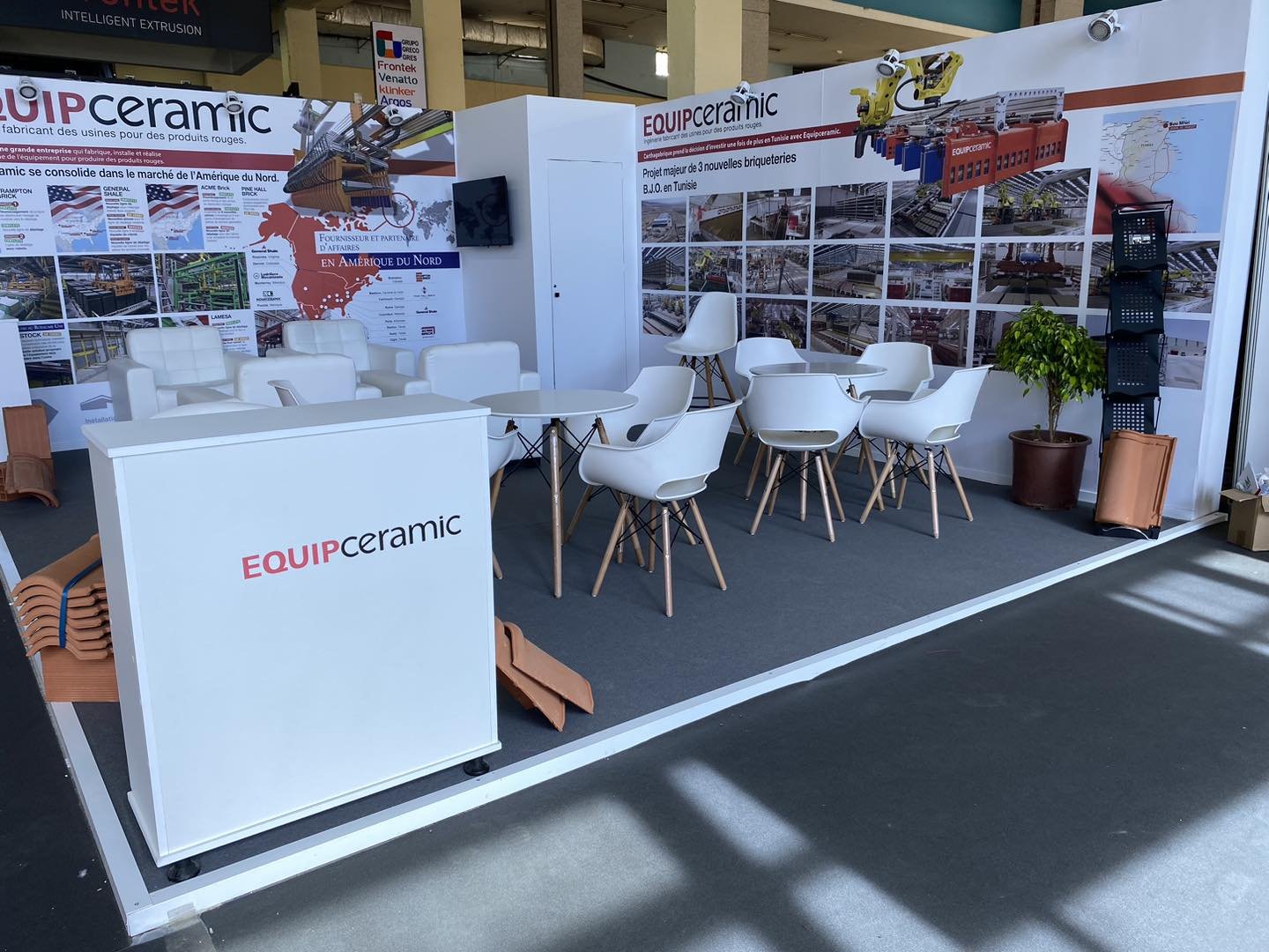EquipCeramic company stand at Batimatec