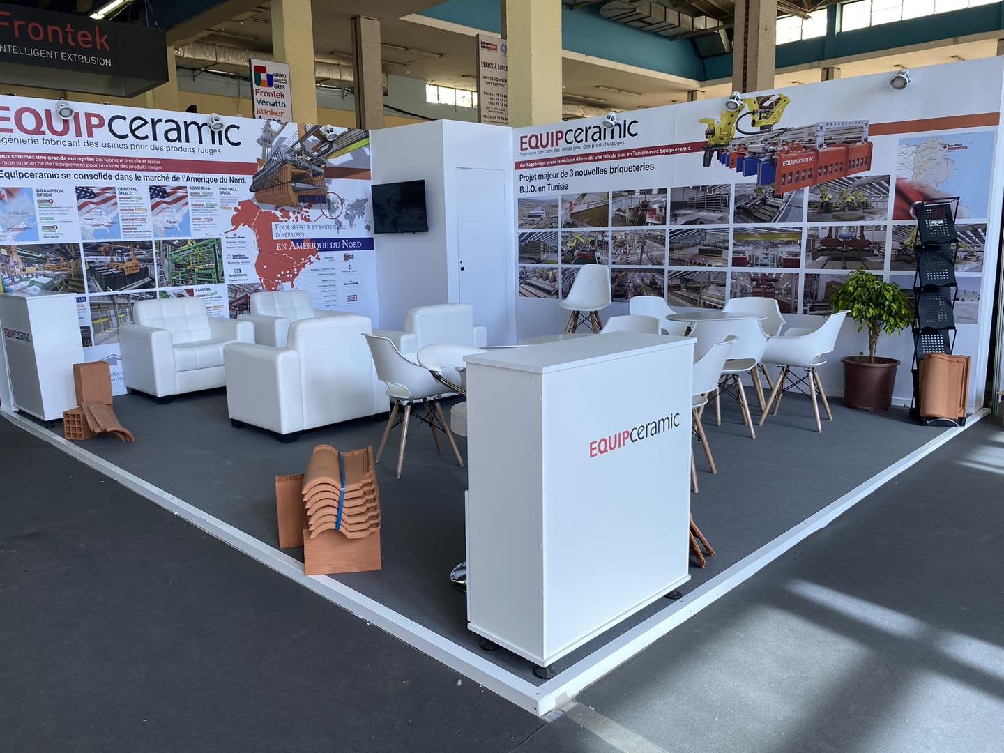 EquipCeramic company stand at Batimatec